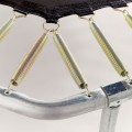 Fijación de los muelles a la estructura y la tela de salto de la cama elástica Waouuh 460