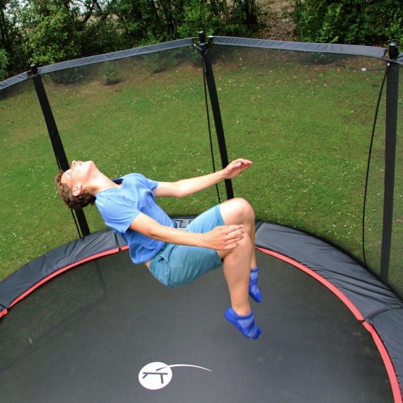 Cama elástica Booster Black 390 con red Premium 