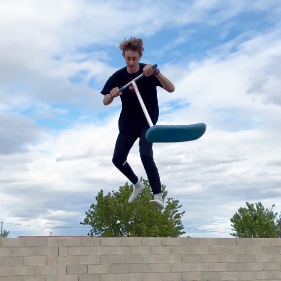 Scooter Indo Pro para cama elástica