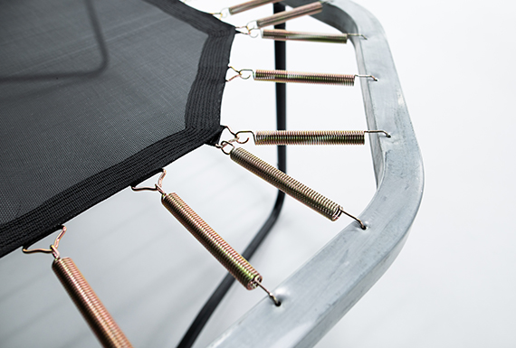 ¡Una cama elástica rectangular con el tamaño perfecto para los deportistas!